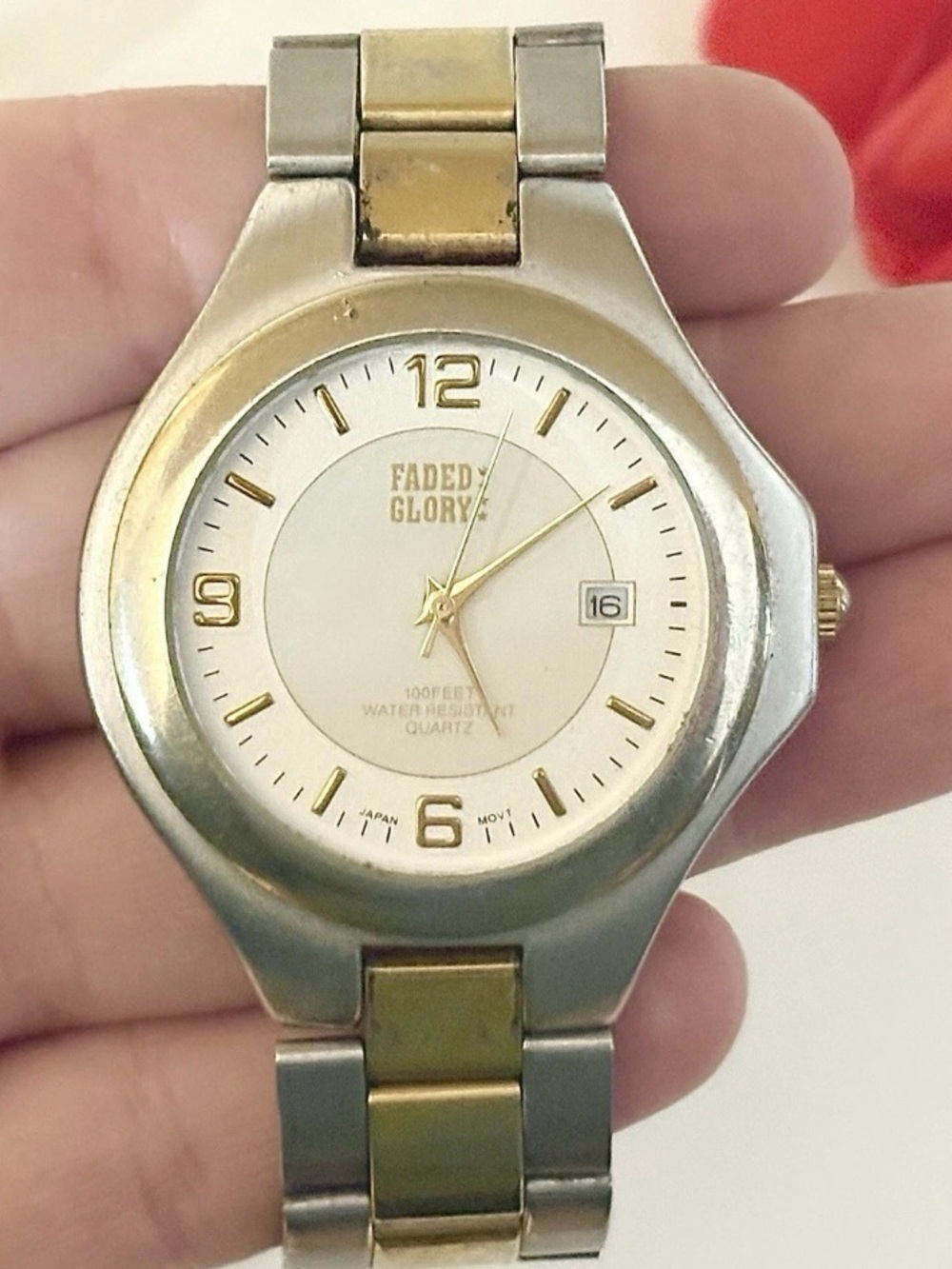 Vintage Faded Glory Day/Date Two-Tone Gold/Silver Mens Casual Sport Watch WORKS!